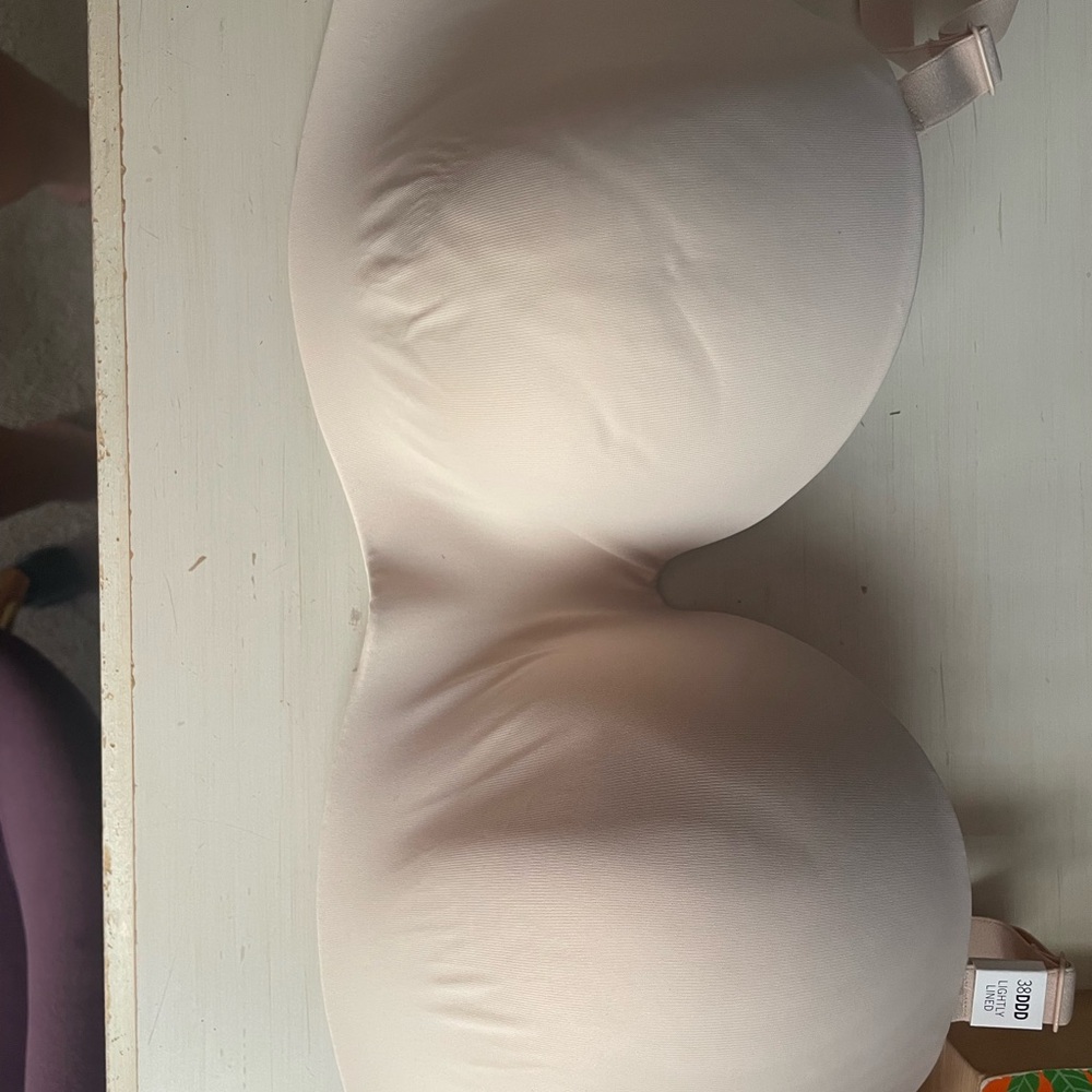Victoria's Secret Light Pink Bra